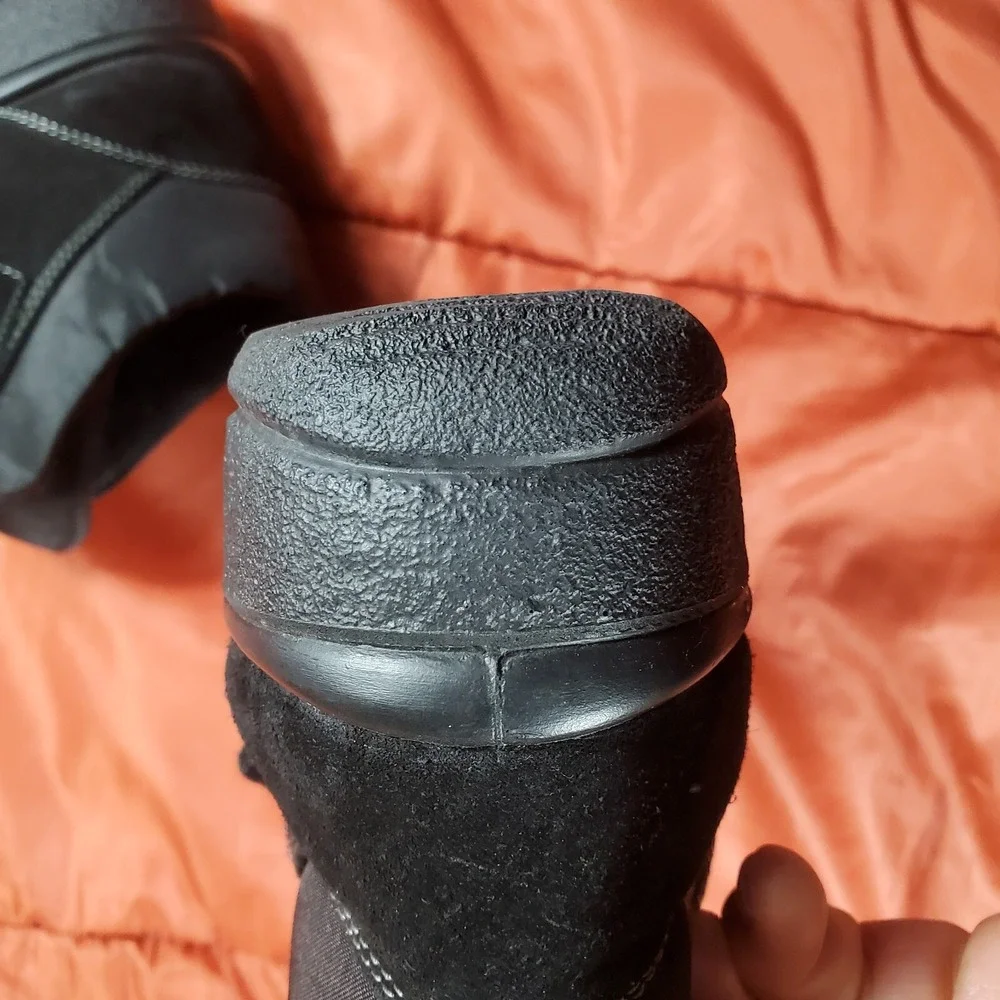 ARA Marion Women's Size 7.5 GORE-TEX® Hook & Loop Strap Boot MSRP: $179.95 - Picture 7 of 11